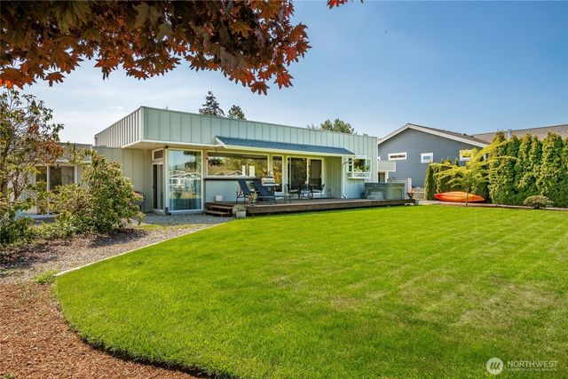 8105 Cowichan Road, Blaine, WA 98230