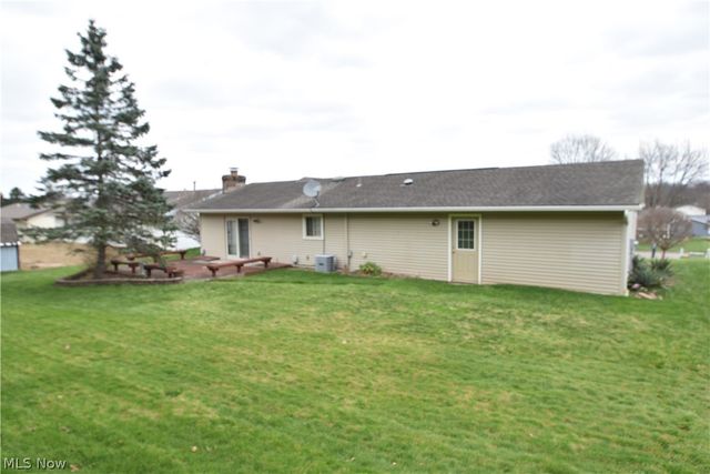 7568 Huntington Drive, Boardman, OH 44512