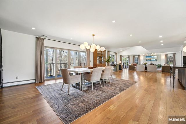 217 Osage Lane, Franklin Lakes, NJ 07417