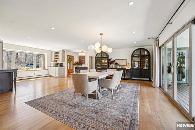 217 Osage Lane, Franklin Lakes, NJ 07417