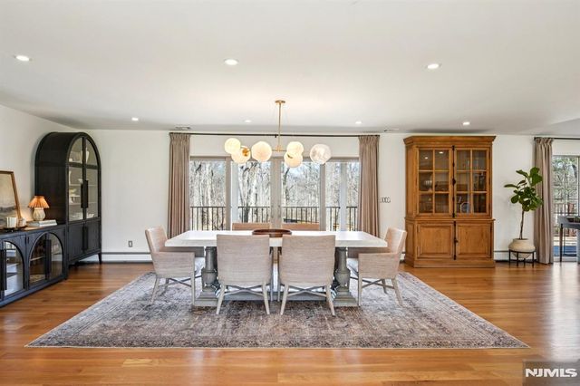 217 Osage Lane, Franklin Lakes, NJ 07417