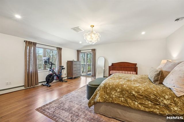 217 Osage Lane, Franklin Lakes, NJ 07417