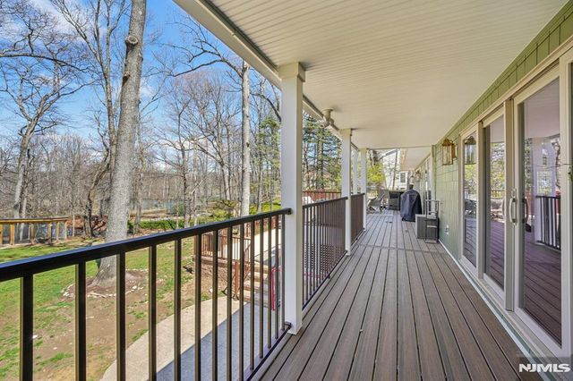 217 Osage Lane, Franklin Lakes, NJ 07417