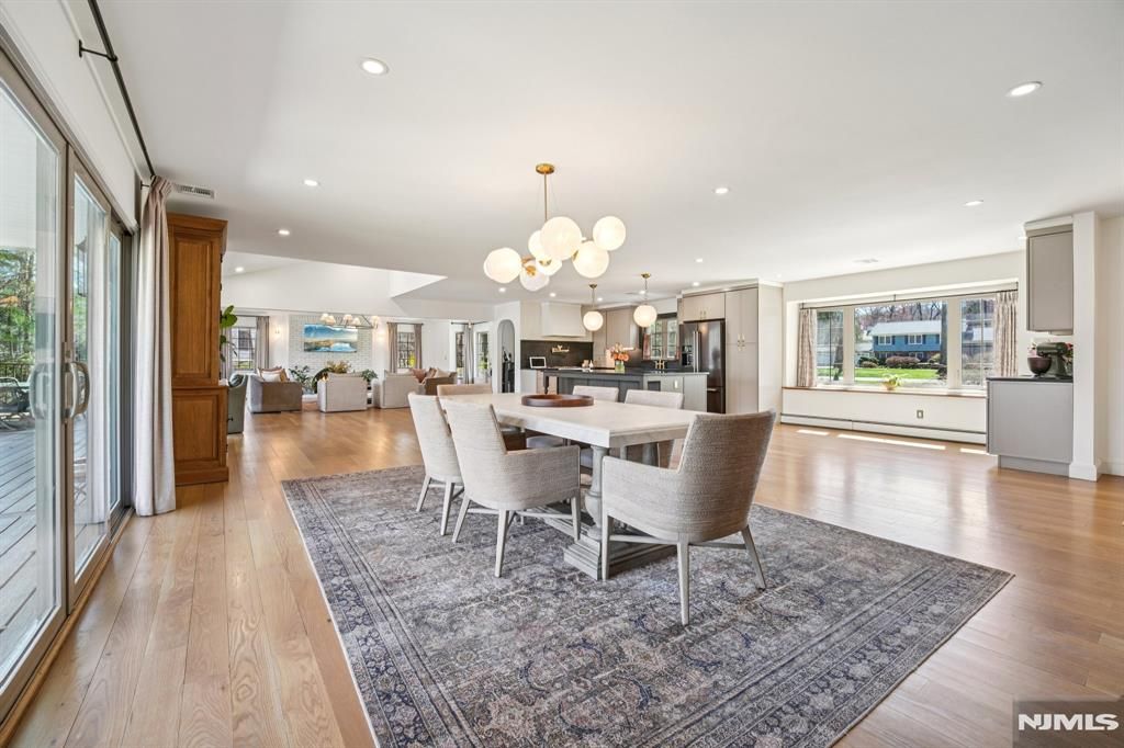 217 Osage Lane, Franklin Lakes, NJ 07417