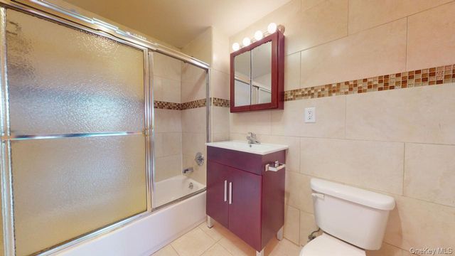 135-23 82nd Avenue 3E, Briarwood, NY 11432