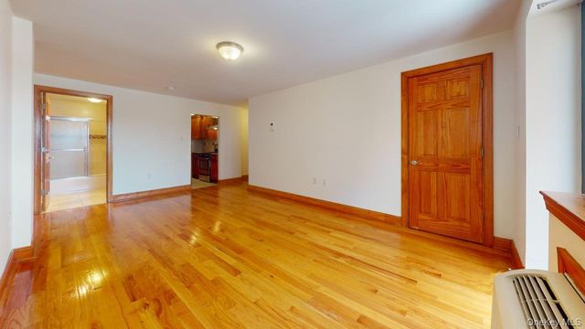 135-23 82nd Avenue 3E, Briarwood, NY 11432