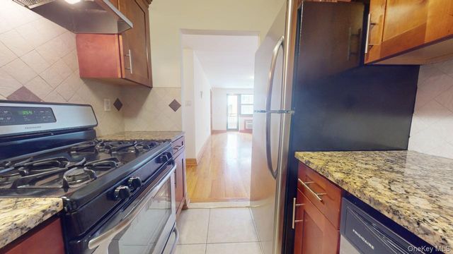 135-23 82nd Avenue 3E, Briarwood, NY 11432