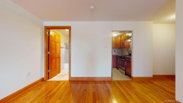 135-23 82nd Avenue 3E, Briarwood, NY 11432