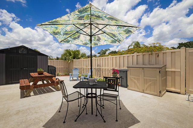 5729 Golden Eagle Circle, Palm Beach Gardens, FL 33418