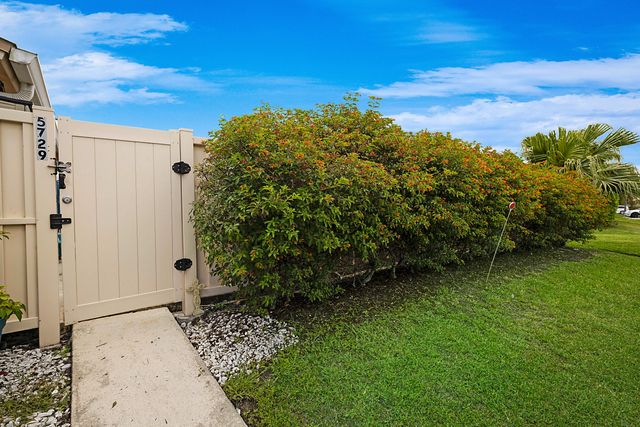 5729 Golden Eagle Circle, Palm Beach Gardens, FL 33418