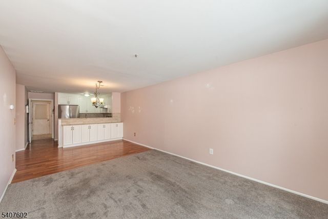 27 Loch Ln, Roxbury Twp., NJ 07852