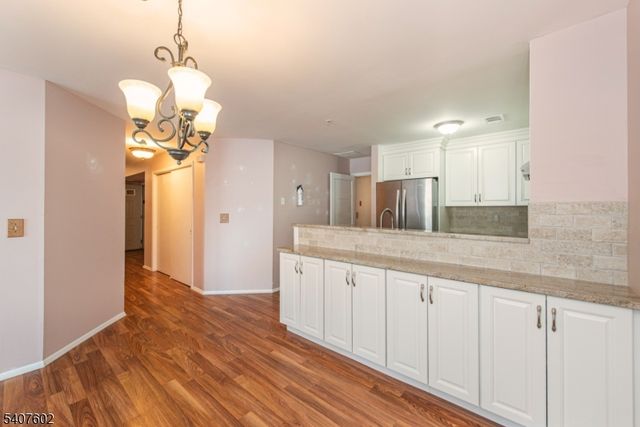 27 Loch Ln, Roxbury Twp., NJ 07852