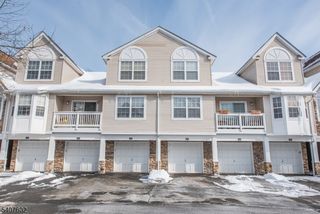 27 Loch Ln, Roxbury Twp., NJ 07852