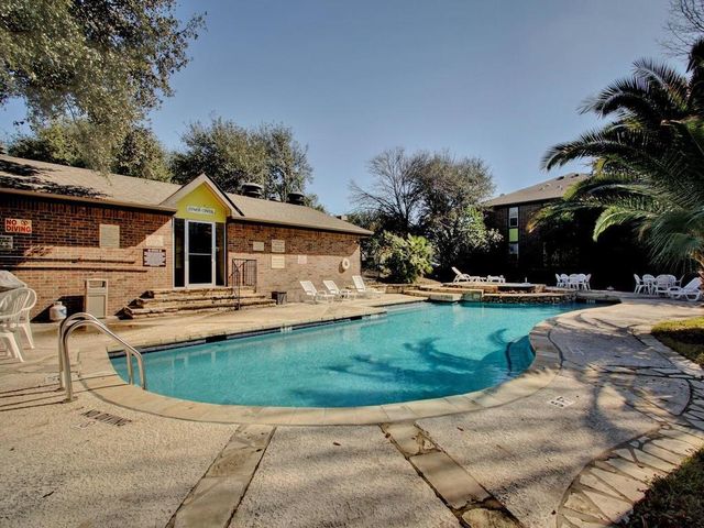 7685 Northcross DR 500, Austin, TX 78757