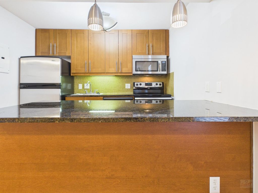 7685 Northcross DR 500, Austin, TX 78757