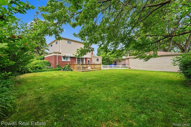 18166 Davidson, Fraser, MI 48026