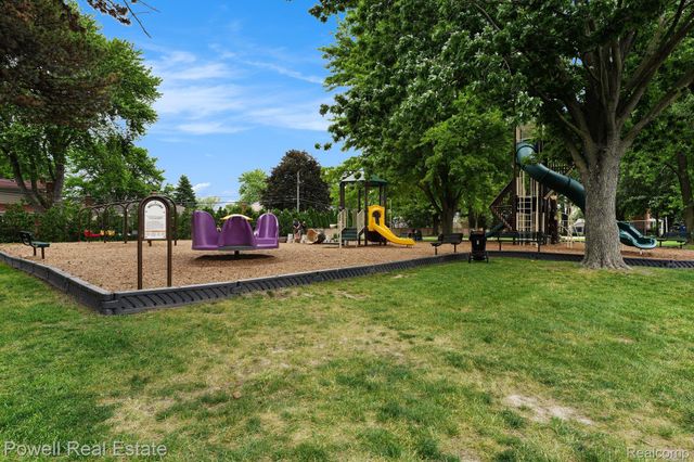 18166 Davidson, Fraser, MI 48026