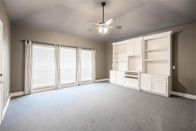 26910 Willow Ln, Katy, TX 77494