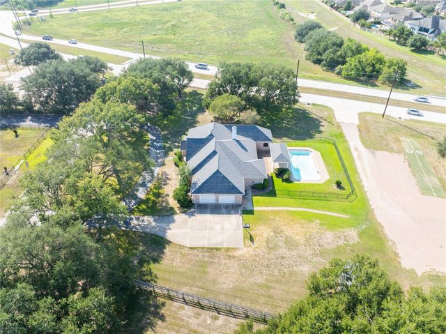 26910 Willow Ln, Katy, TX 77494