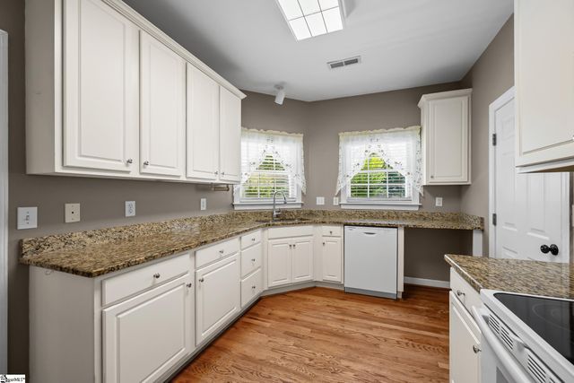 107 Groveton Court, Simpsonville, SC 29681