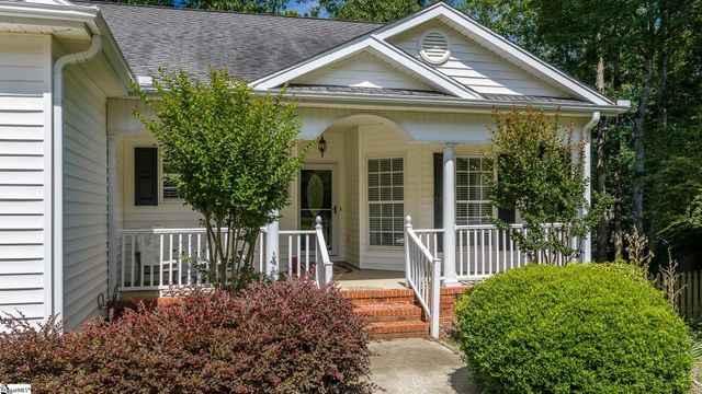 107 Groveton Court, Simpsonville, SC 29681