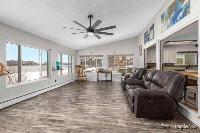 12860 Merlau Avenue, Plainwell, MI 49080