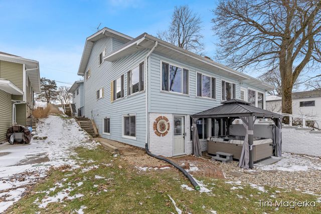 12860 Merlau Avenue, Plainwell, MI 49080