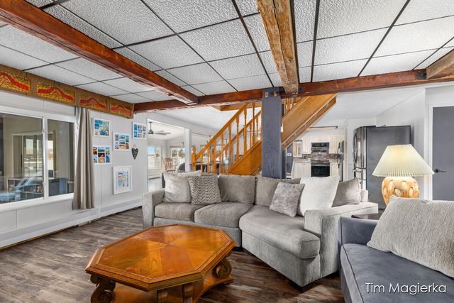 12860 Merlau Avenue, Plainwell, MI 49080