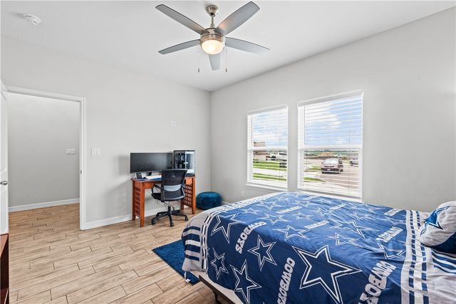 3302 Hadi Dr, Corpus Christi, TX 78415