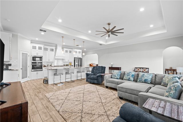 3302 Hadi Dr, Corpus Christi, TX 78415