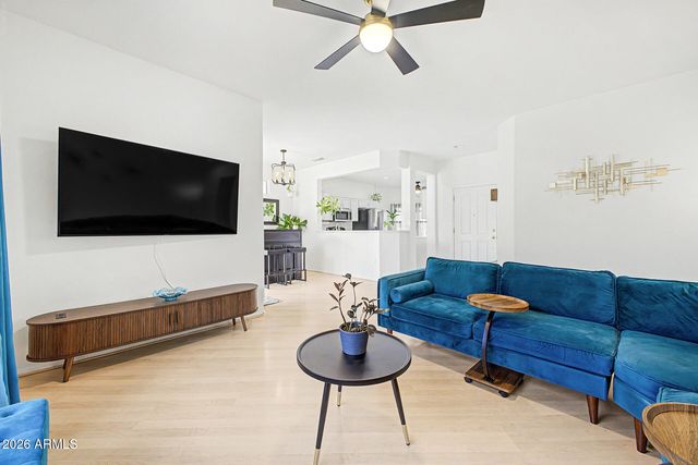 15612 W GRAND CREEK Lane, Surprise, AZ 85374
