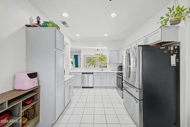 15612 W GRAND CREEK Lane, Surprise, AZ 85374