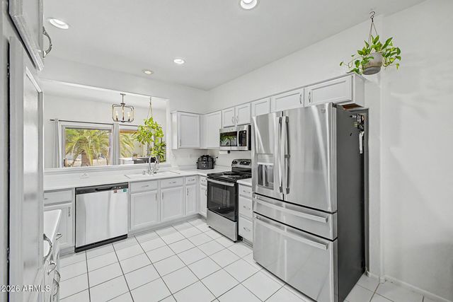 15612 W GRAND CREEK Lane, Surprise, AZ 85374