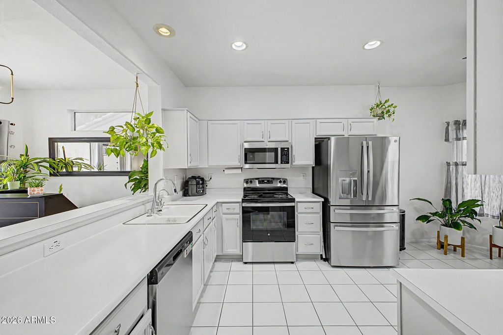 15612 W GRAND CREEK Lane, Surprise, AZ 85374 — photo 3