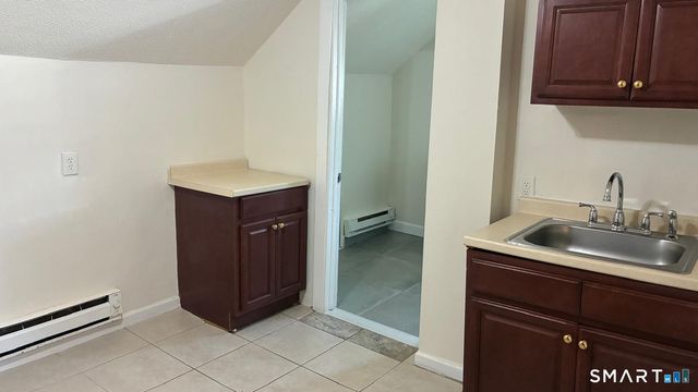 54 North Avenue 3, Meriden, CT 06451