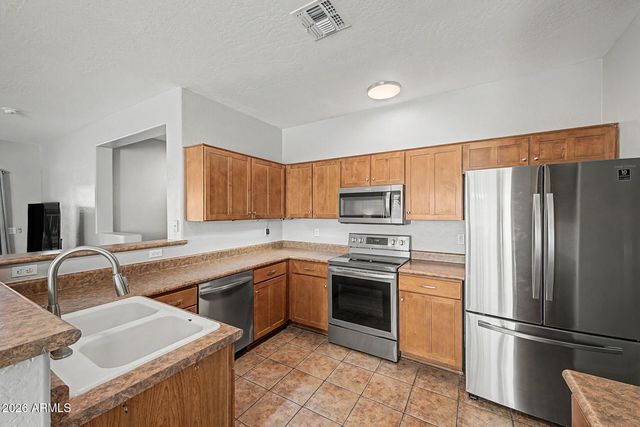 15039 N 172nd Lane, Surprise, AZ 85388