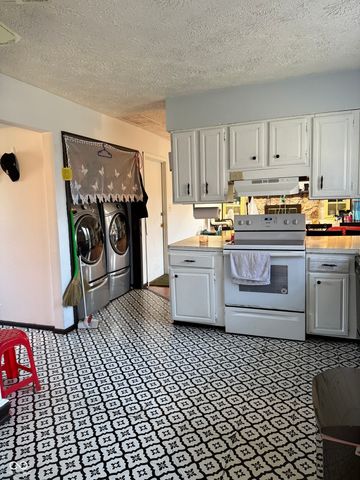 7108 Hearthstone Way, Indianapolis, IN 46227