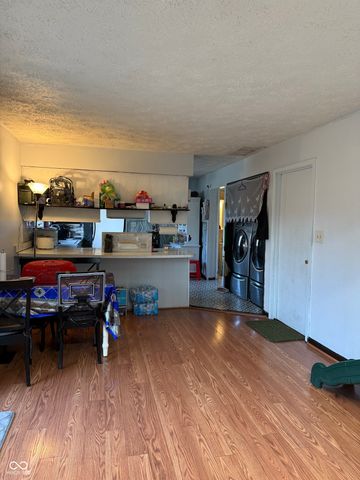 7108 Hearthstone Way, Indianapolis, IN 46227