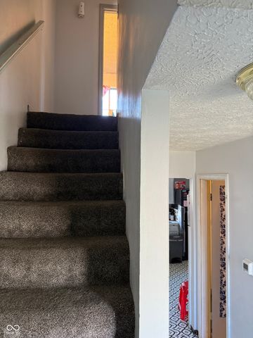 7108 Hearthstone Way, Indianapolis, IN 46227