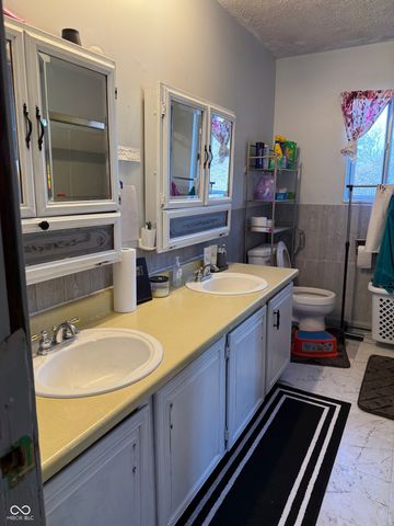 7108 Hearthstone Way, Indianapolis, IN 46227