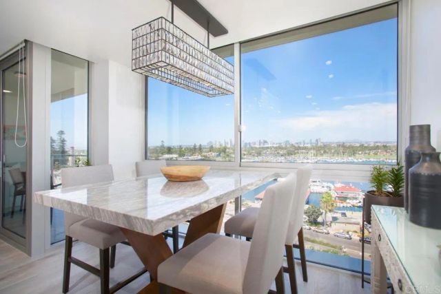 1710 Avenida del Mundo 807, Coronado, CA 92118
