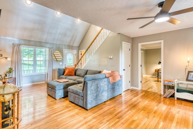 529 Cliffside Drive, Russell Springs, KY 42642