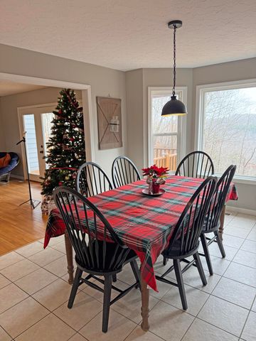 529 Cliffside Drive, Russell Springs, KY 42642