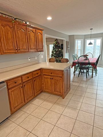 529 Cliffside Drive, Russell Springs, KY 42642