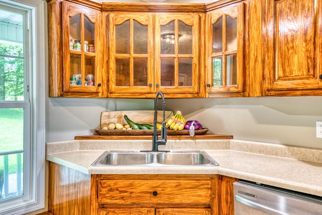 529 Cliffside Drive, Russell Springs, KY 42642