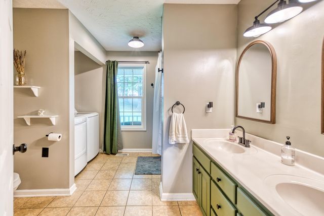 529 Cliffside Drive, Russell Springs, KY 42642