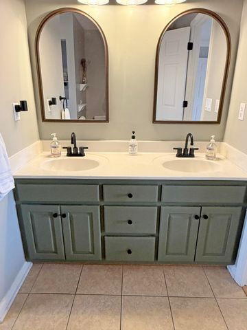 529 Cliffside Drive, Russell Springs, KY 42642