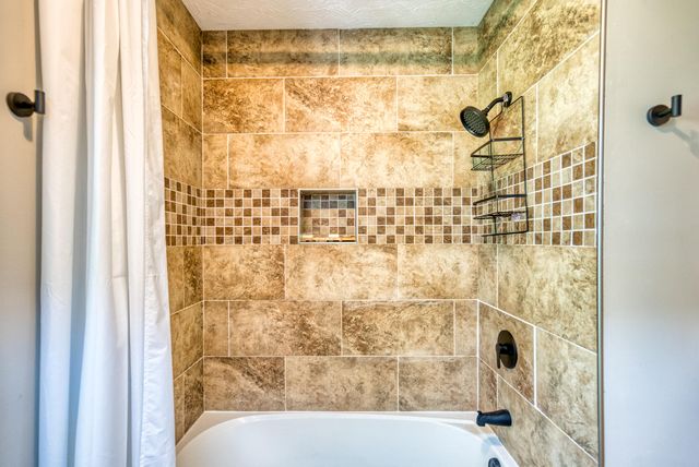 529 Cliffside Drive, Russell Springs, KY 42642