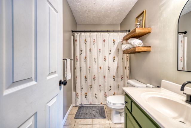 529 Cliffside Drive, Russell Springs, KY 42642