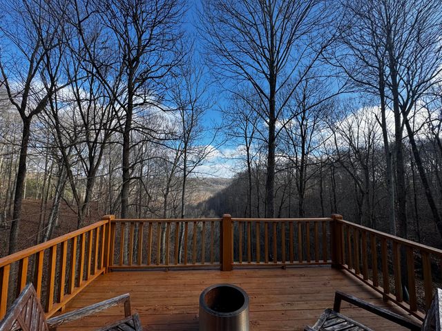 529 Cliffside Drive, Russell Springs, KY 42642